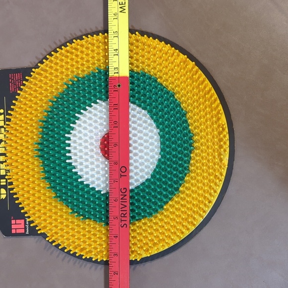 1988 Striker safety guard darts round board InnoLand yellow green white red hang - Picture 8 of 9